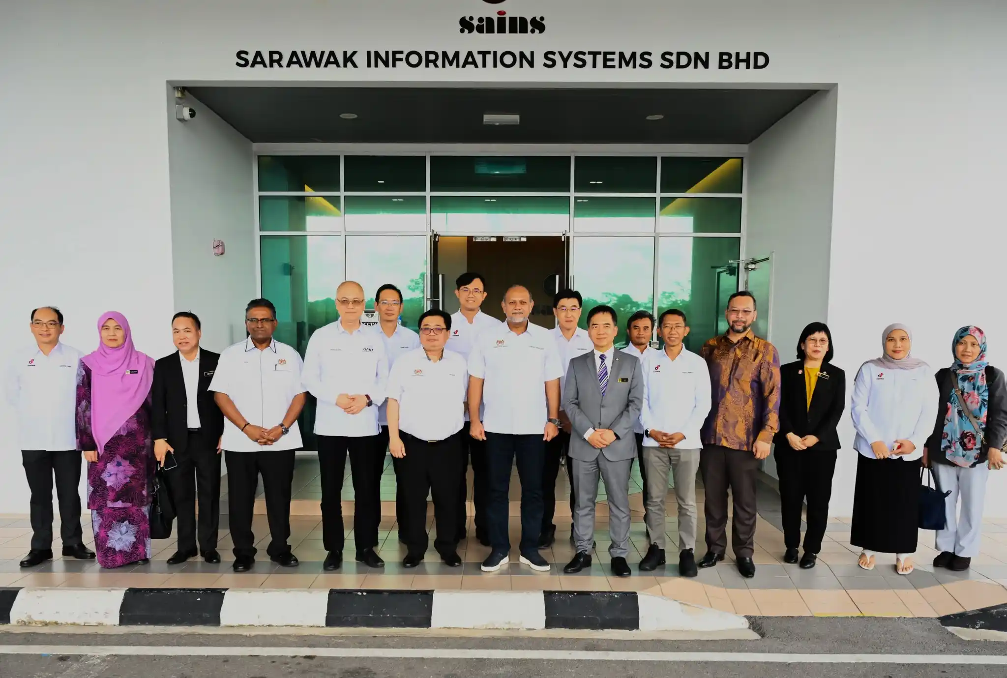 Lawatan Rasmi ke SAINS 